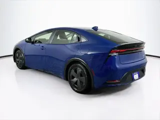 Toyota Prius 2024 LE 4p Hatchback