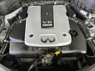 INFINITI QX70 2016 4dr SUV