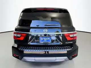 Nissan Armada 2023 4x4 Platinum SUV de 4 puertas
