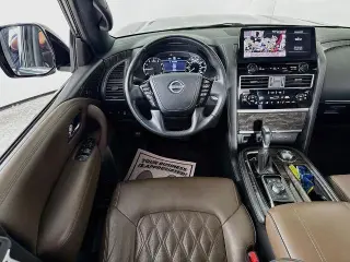 Nissan Armada 2023 4x4 Platinum SUV de 4 puertas