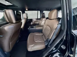 Nissan Armada 2023 4x4 Platinum SUV de 4 puertas
