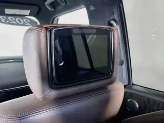 Nissan Armada 2023 4x4 Platinum SUV de 4 puertas