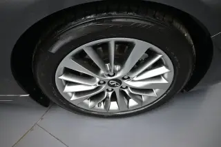 INFINITI Q50 2023 AWD Luxe 4dr Sedán