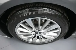 INFINITI Q50 2023 AWD Luxe 4dr Sedán