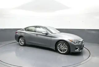 INFINITI Q50 2023 AWD Luxe 4dr Sedán
