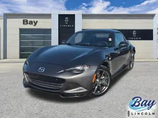 Mazda MX-5 Miata RF 2017 Grand Touring convertible de 2 puertas 6MT