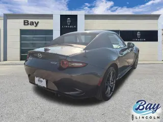 Mazda MX-5 Miata RF 2017 Grand Touring convertible de 2 puertas 6MT
