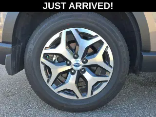Subaru Forester 2024 AWD Premium 4p Crossover