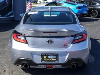 Toyota GR86 2024 Premium 2dr Coupe 6A