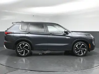 Mitsubishi Outlander PHEV 2025 AWD SE SUV 4 puertas