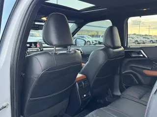 Mitsubishi Outlander 2024 AWD SEL 4dr SUV