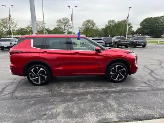 Mitsubishi Outlander 2023 AWD SE 4p SUV