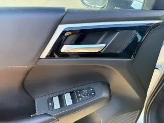 Mitsubishi Outlander 2023 AWD SE 4dr SUV