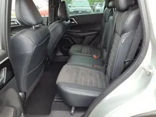 Mitsubishi Outlander 2023 AWD SE 4p SUV