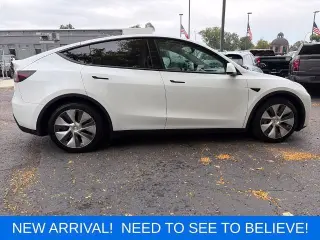Tesla Model Y 2022 AWD Long Range 4dr Crossover