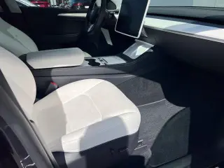 Tesla Modelo Y 2025 AWD Long Range 4p Crossover