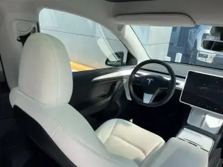 Tesla Modelo Y 2025 AWD Long Range 4p Crossover
