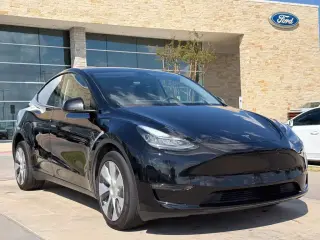 Tesla Model Y 2023 AWD Long Range crossover 4 puertas