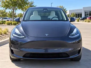 Tesla Model Y 2023 AWD Long Range Crossover de 4 puertas