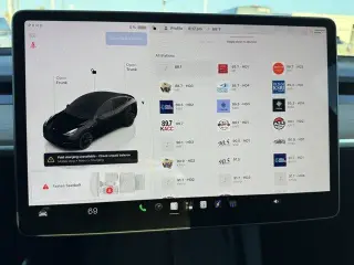 Tesla Model Y 2023 Tracción Total Gran Autonomía 4 puertas Crossover