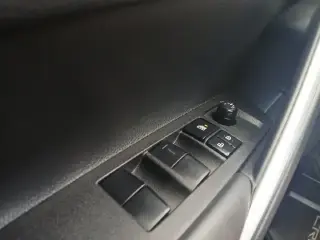 Toyota Corolla Cross 2026 AWD XLE 4dr Crossover