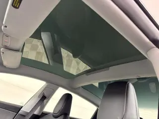 Tesla Model 3 2026 Estándar 4p Fastback