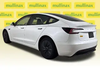 Tesla Model 3 2026 Estándar 4p Fastback