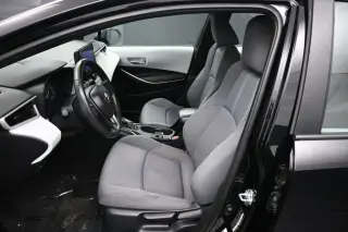 Toyota Corolla 2025 SE 4p Sedan
