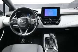 Toyota Corolla 2025 SE 4p Sedan