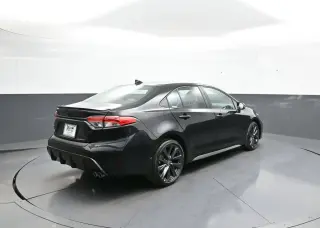 Toyota Corolla 2025 SE 4p Sedan