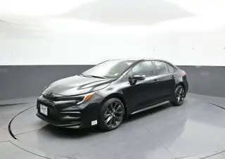 Toyota Corolla 2025 SE 4p Sedan