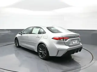 Toyota Corolla 2024 SE 4dr Sedán