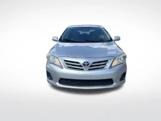 Toyota Corolla 2013 LE 4p Sedan 4A