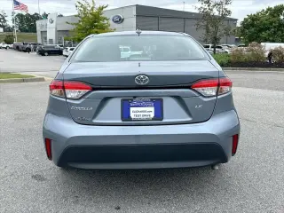 Toyota Corolla 2024 LE 4p Sedan