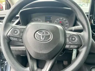 Toyota Corolla 2024 LE 4p Sedan
