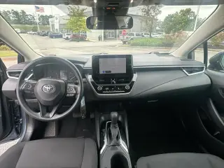 Toyota Corolla 2024 LE 4p Sedan