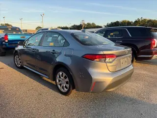 Toyota Corolla 2024 LE Sedán 4p.