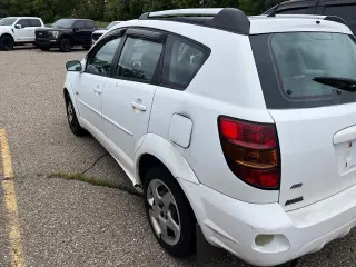 Pontiac Vibe 2005 AWD 4dr Wagon