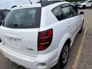 Pontiac Vibe 2005 AWD 4dr Wagon