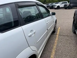 Pontiac Vibe 2005 AWD 4dr Wagon