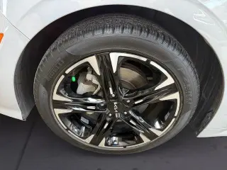 Kia K5 2024 GT-Line sedán de 4 puertas