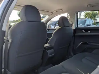 Kia K5 2022 LX sedán de 4 puertas