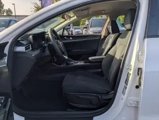 Kia K5 2022 LX sedán de 4 puertas