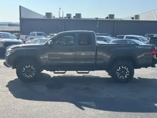 Toyota Tacoma 2017 4x4 TRD Sport 4p Access Cab 6.1 pies LB 6A