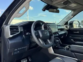 Toyota Tundra 2024 4x4 SR5 4dr CrewMax Cab Pickup SB