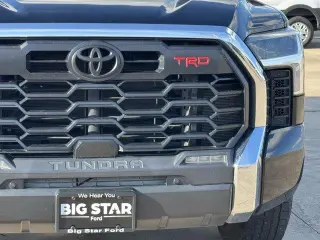 Toyota Tundra 2024 4x4 SR5 4dr CrewMax Cab Pickup SB