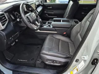 Toyota Tundra 2022 4x4 SR5 4dr CrewMax Cab Pickup SB