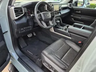 Toyota Tundra 2022 4x4 SR5 4dr CrewMax Cab Pickup SB