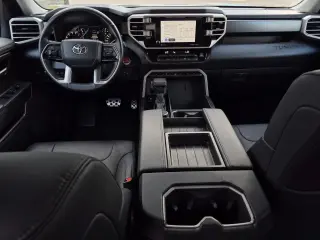 Toyota Tundra 2022 4x4 SR5 4dr CrewMax Cab Pickup SB