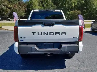 Toyota Tundra 2024 4x4 SR5 4dr CrewMax Cab Pickup SB
